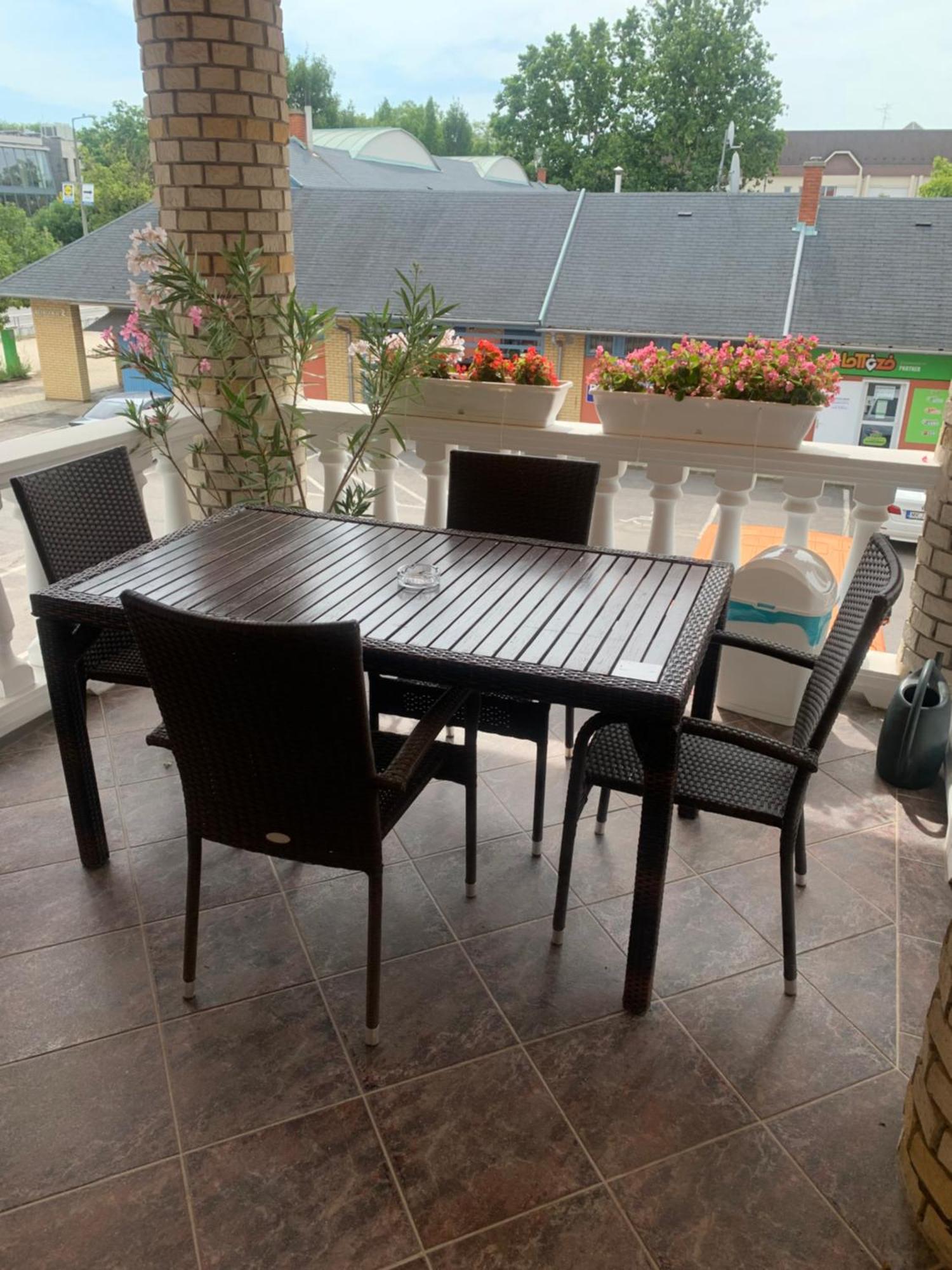 Hajdúszoboszló Agora Apartman מראה חיצוני תמונה